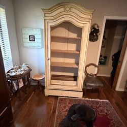 Armoire- Old Style 