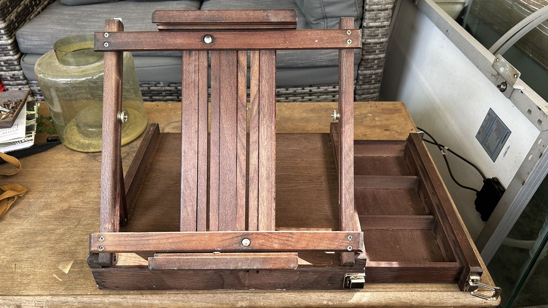 Travel Easel Box With Drawer