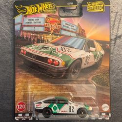 Alfa ROMEO GTV6 3.0 HOTWHEELS PREMIUM 