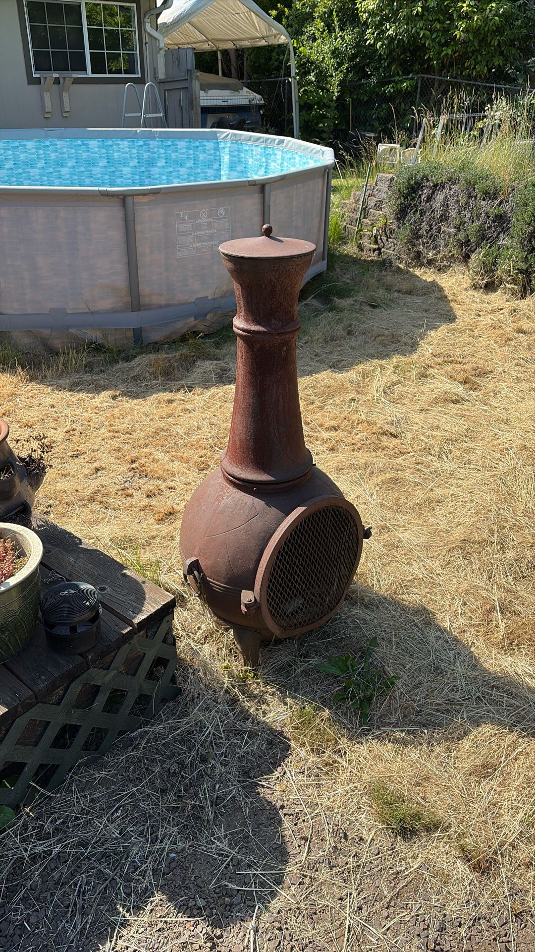 Chimnea Metal