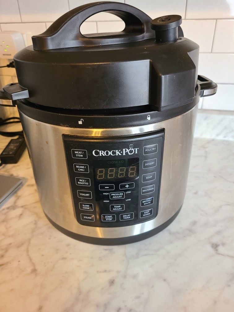 Pressure cooker, 6 qt.