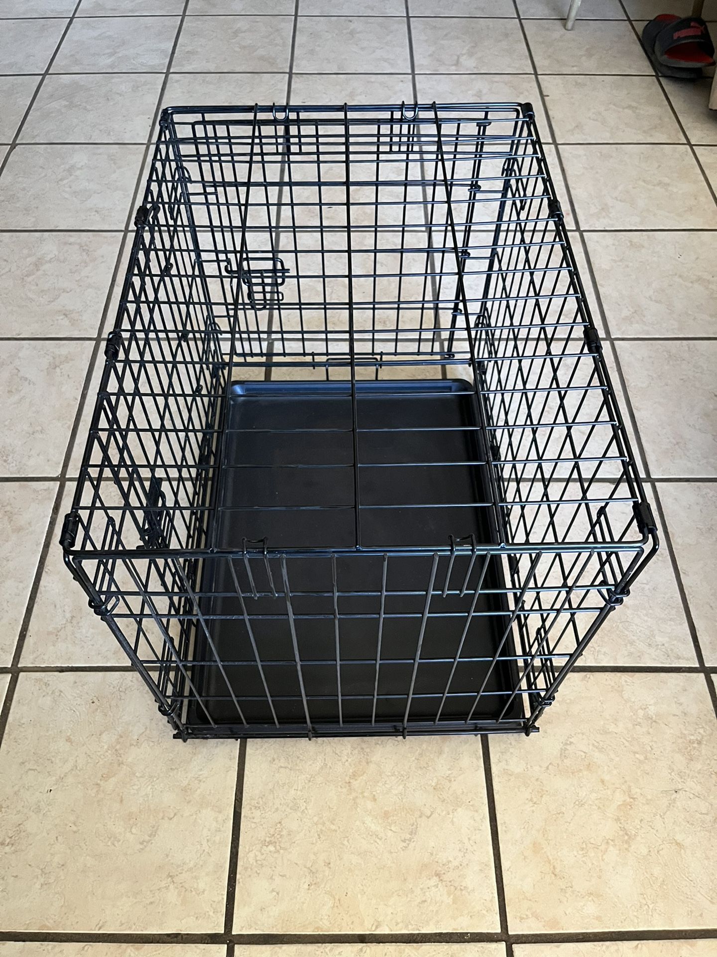 dog Cage 24 Inches Long 19 Inches high 17 Inches Width