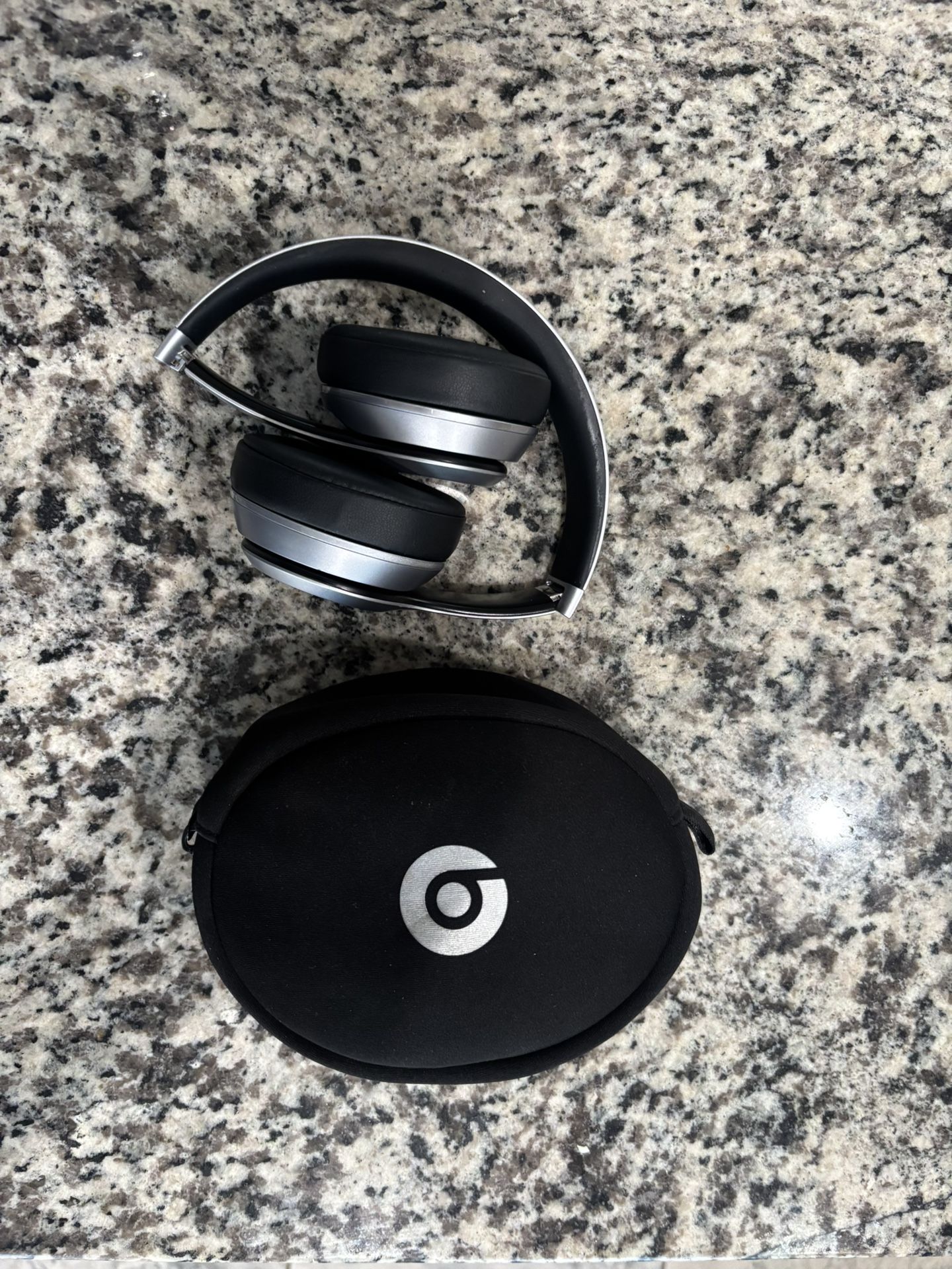 Beats Solo Wireless