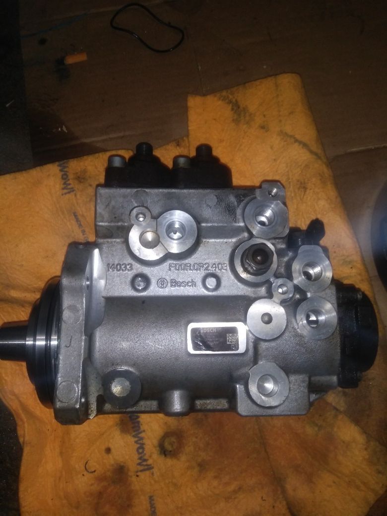 Bosch high level pressure fuel pump 3005275c1