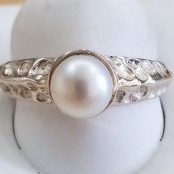 Ring Sterling Silver and Coultured Pearl 