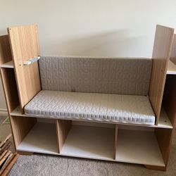 Children’s Reading Bookshelf Nook