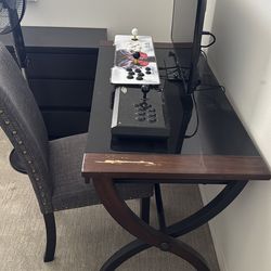 Table and game mechanics