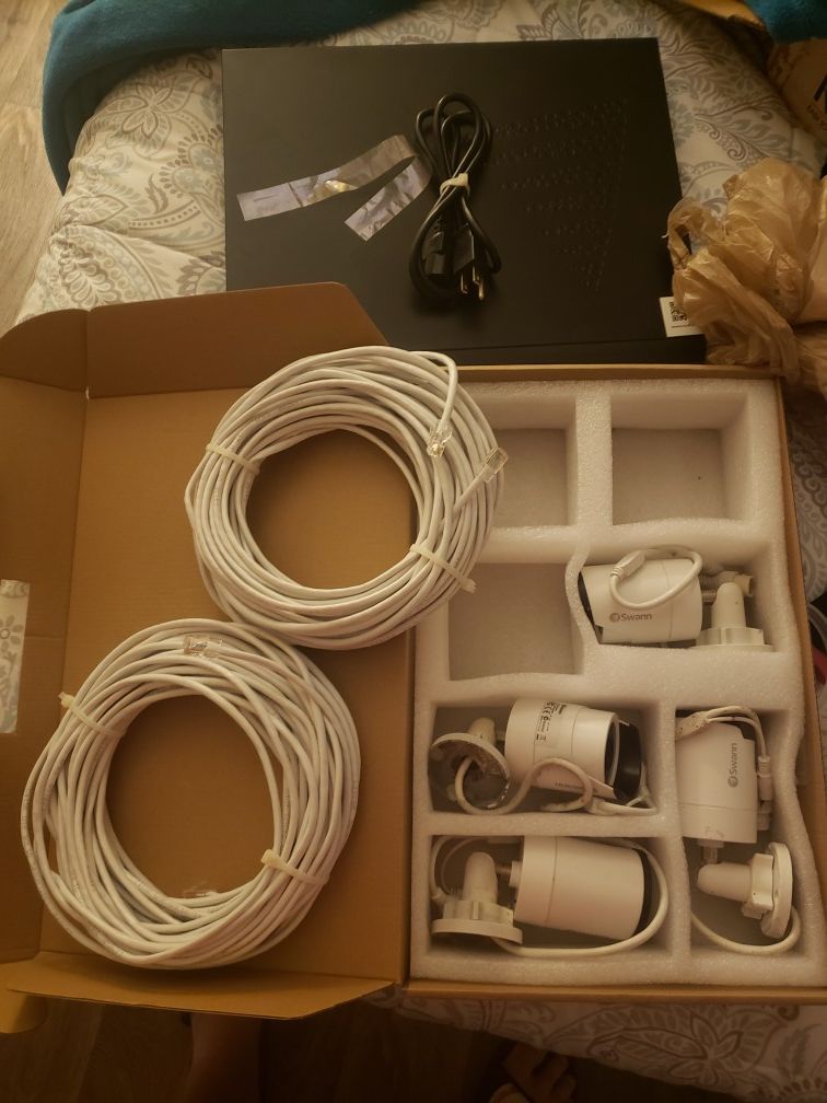 Swann nvr8 7200 Home security system for Sale in Pompano Beach, FL