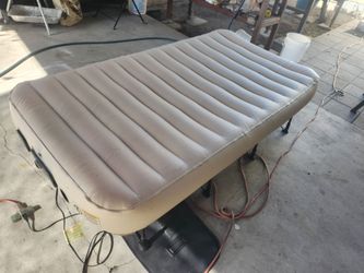 EZ BED Inflatble bed  Perfect for camping Guest Bed