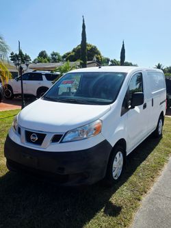 2014 Nissan NV200 S Minivan