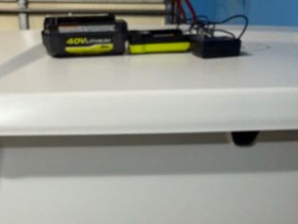 40V Lithium-Ion Battery Pack with Charger