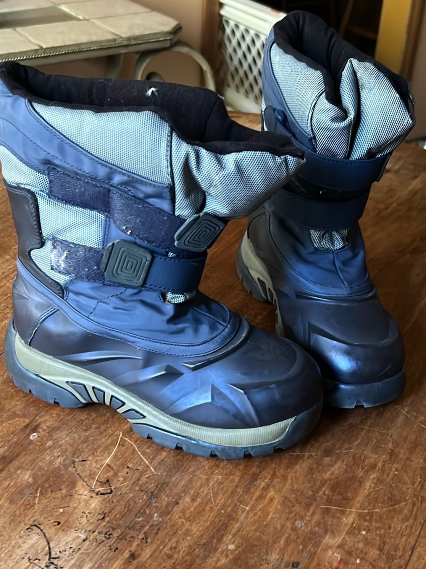 Boys’ Snow Boots – Size 5, Gently Used