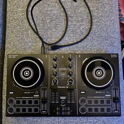 Pioneer DJ DDJ-200 