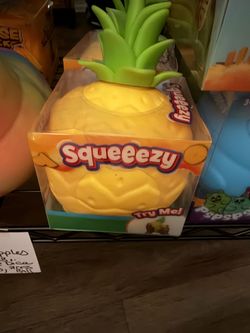Squishy pineapple