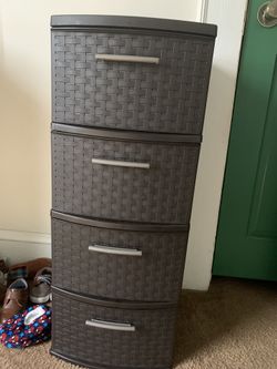 Sterilite 4 drawer