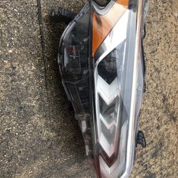 Nissan Altima Passanger Headlight 
