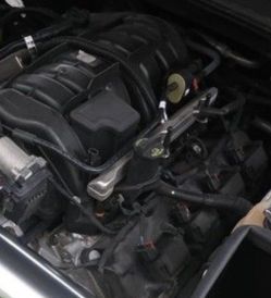 Hemi Motor And Trans
