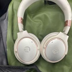 Raycon Headphones