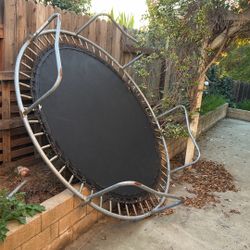 Free Trampoline 
