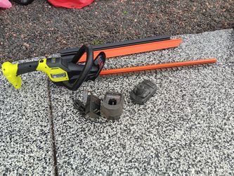 HEDGE TRIMMER RYOBI 18V BATTERY AND CHARGER INCLUDED 