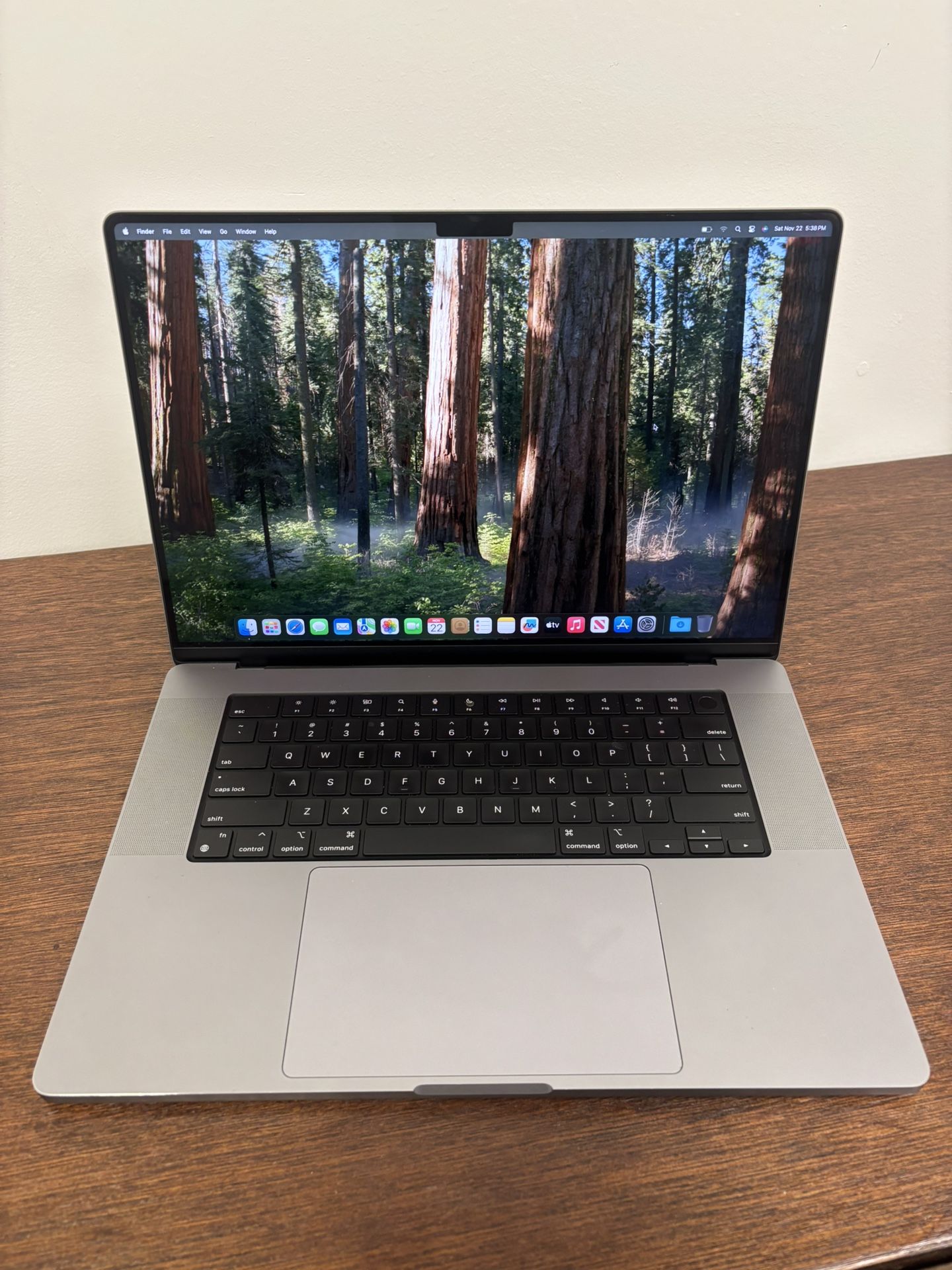 2021 MACBOOK PRO 16 INCHES, 32GB M1 MAX 1TB,  184COUNT BATTERY CUT PRO,  LOGIC PRO, FL STUDIO & MORE