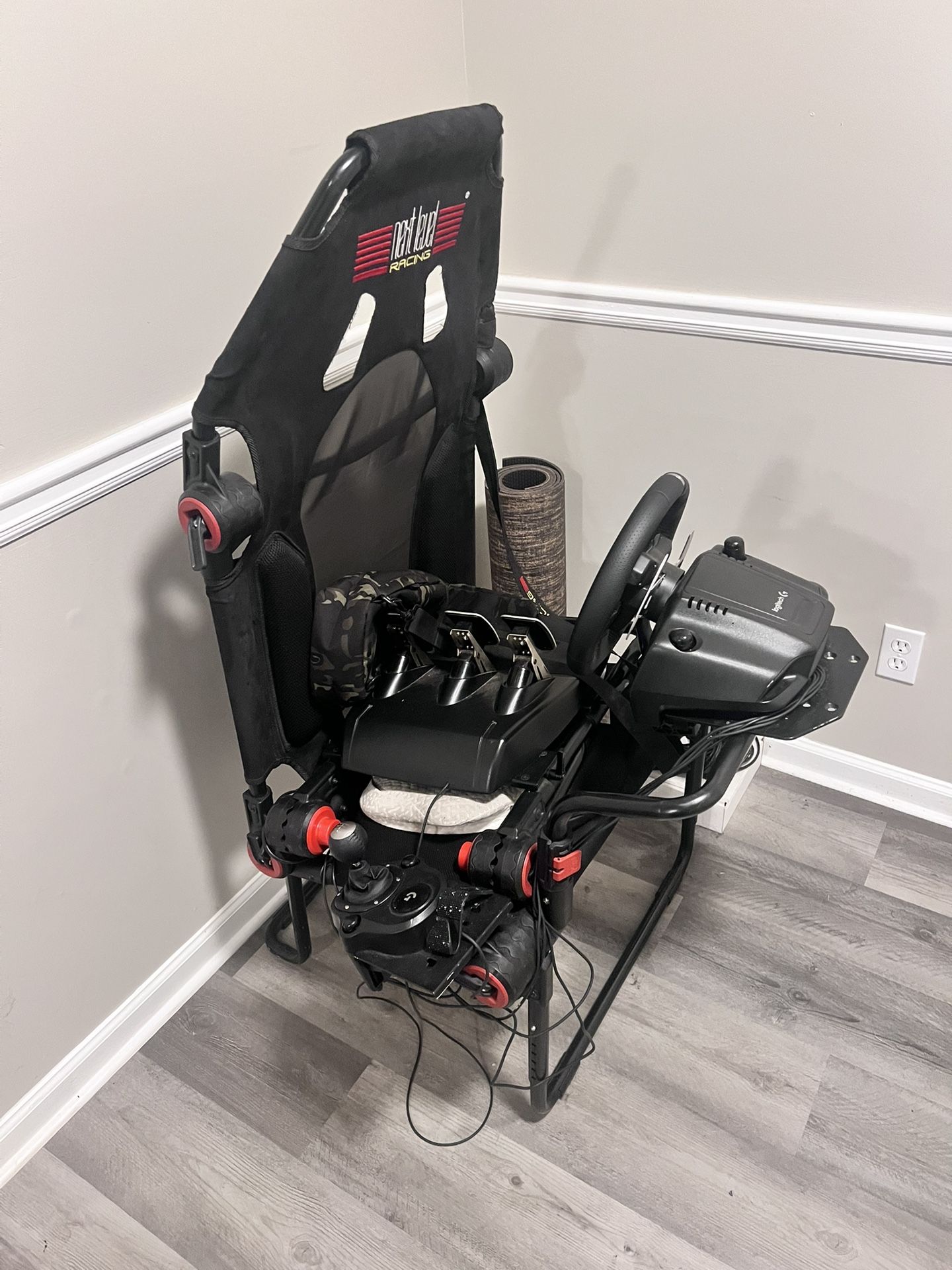 Full Racing Simulator Setup – Logitech G920 + Shifter + Next Level Racing Seat – $800