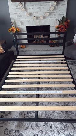 Full bed frame