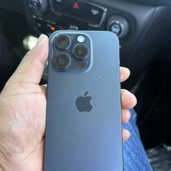 iPhone 15 pro UNLOCKED