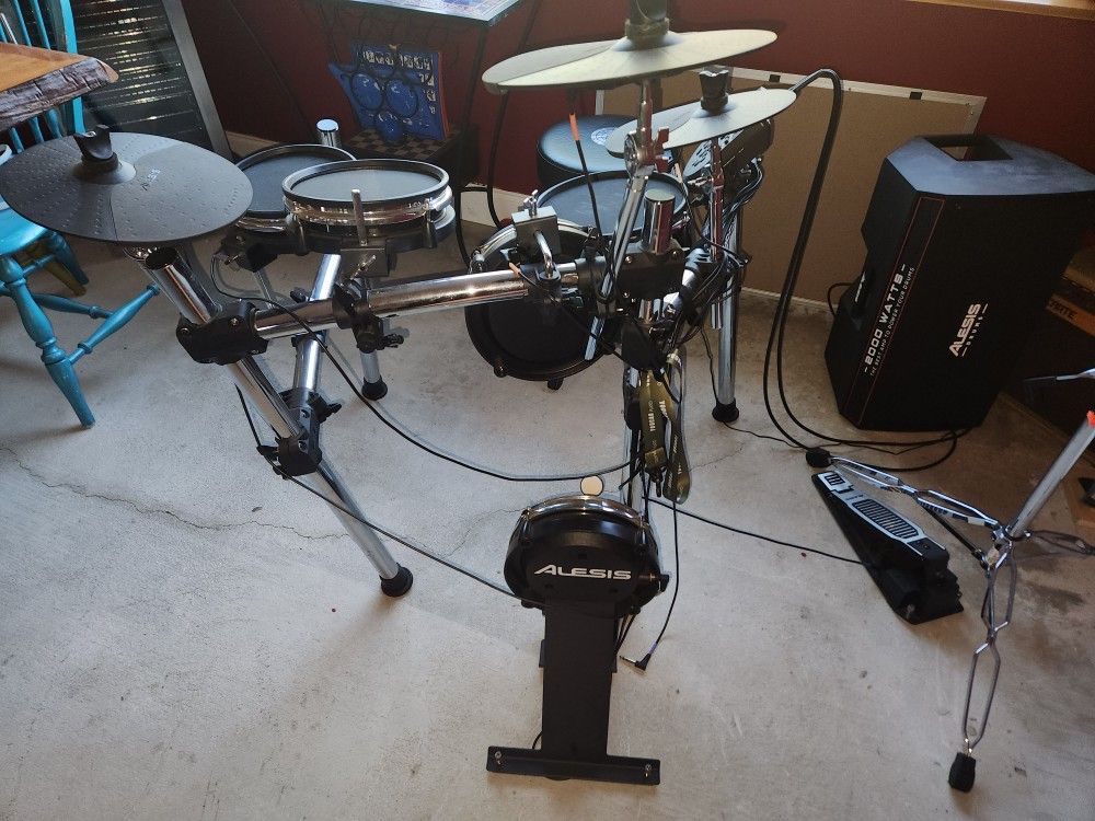 Alesis Electric Drum Set