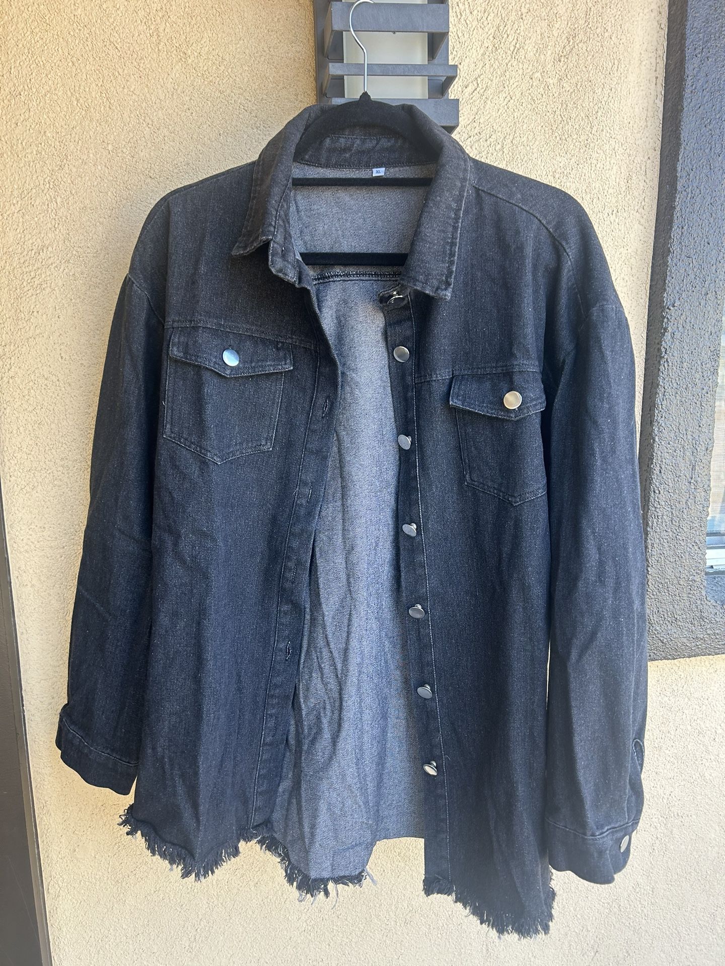 Women's Casual Denim Button down Distressed Jacket XL