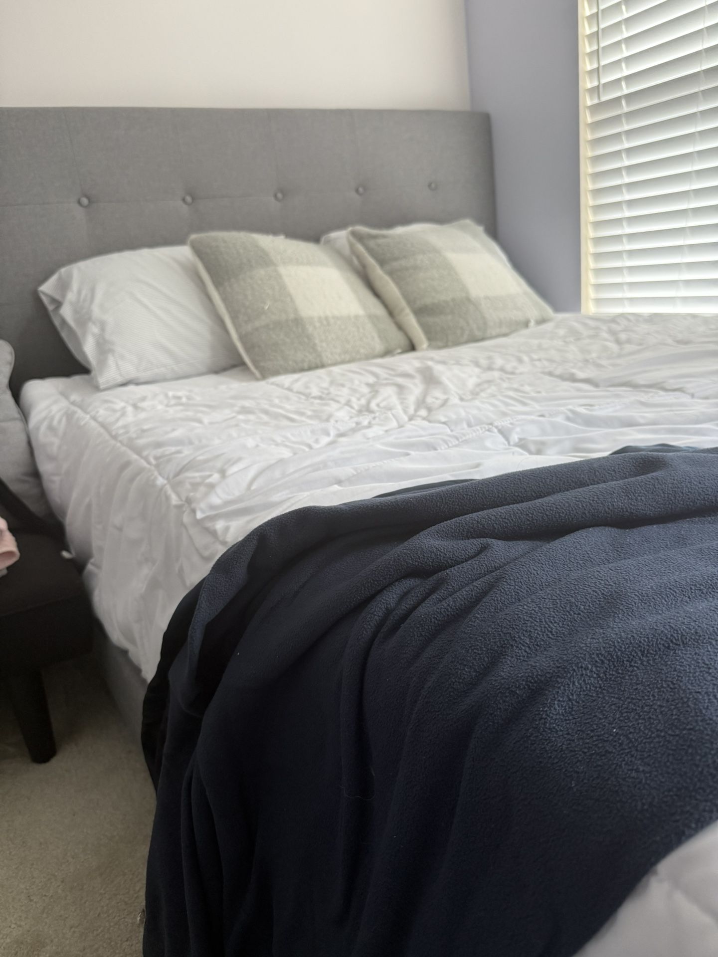 Bed frame With Headboard