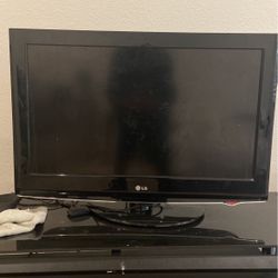 LG 32in Flat Screen TV