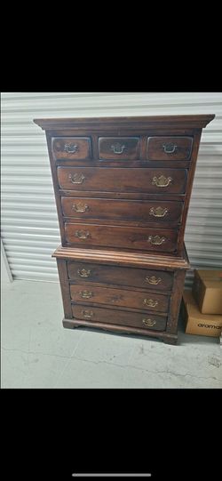 TALL DRESSER