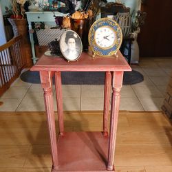 Vintage Console Table With Crackel Distressing 