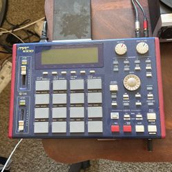 Akai MPC 1000