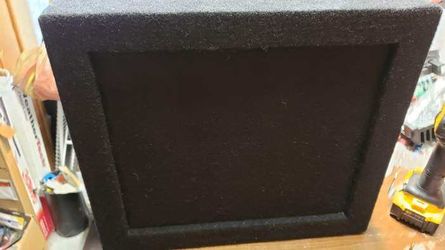 Ground shaker 12inch sealed sub woofer enclosure. Made in USA. Dealer bought is 145.00 plus shipping . Asking 65.00