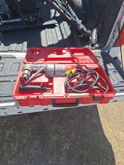 Milwaukee right angle drill