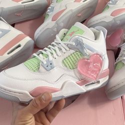 Valentine’s Day Jordan 4s GS Sizes $170 Retail