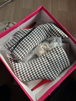 Just Fab Heirbone Boots