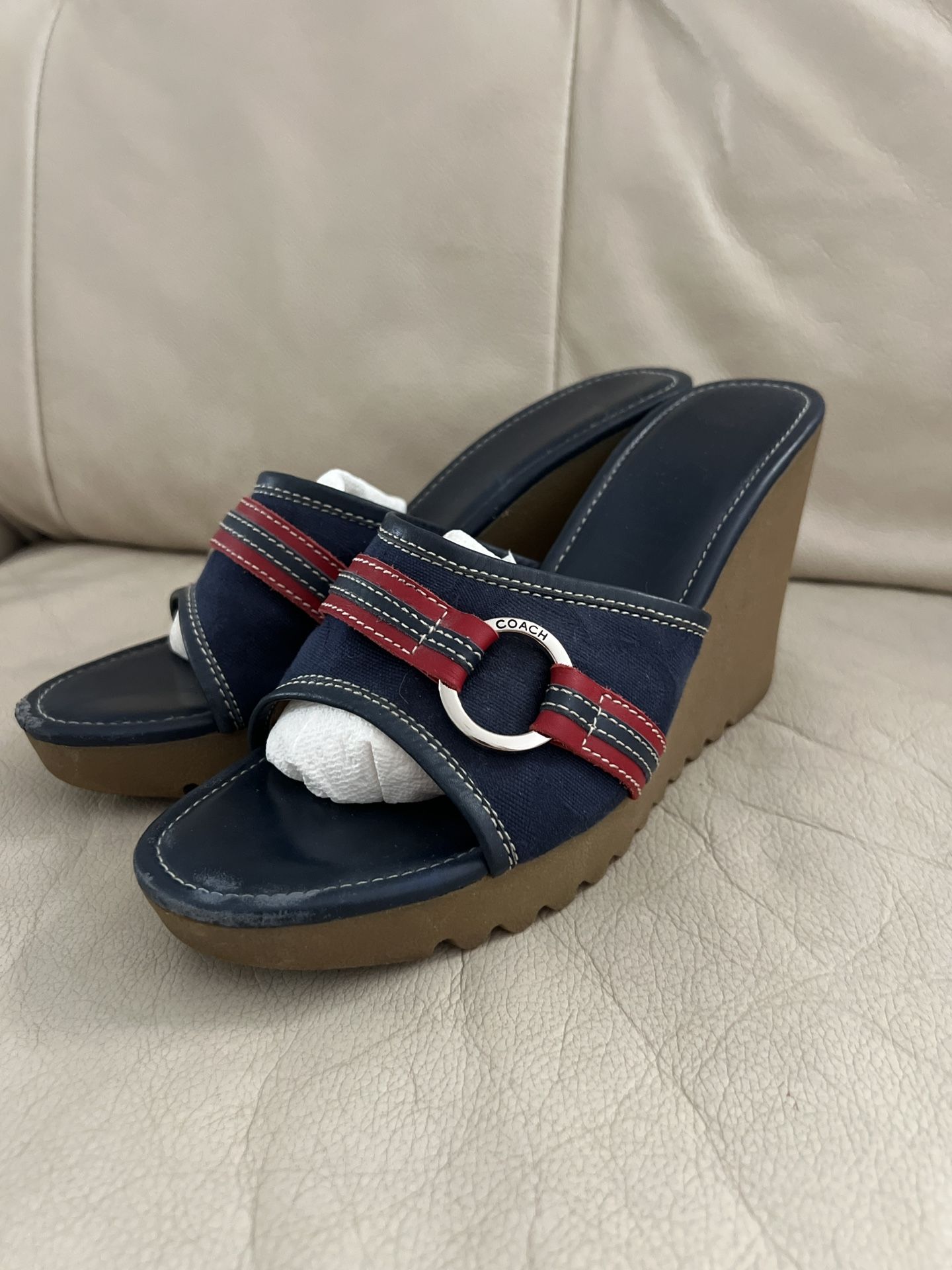 VINTAGE Coach Tansey wedges in EUC size 8.5