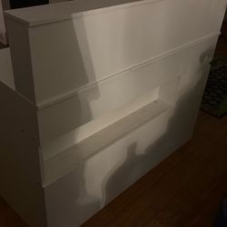 Receptionist/Study DESK 