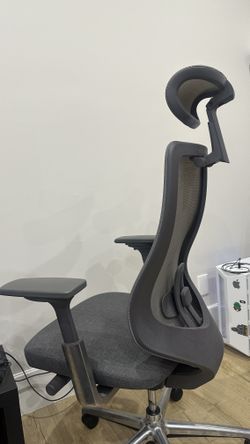 Ergonomic Office Chair 