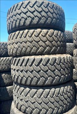 285 55 22 Nitto Tires Con 80% de Vida Las 4