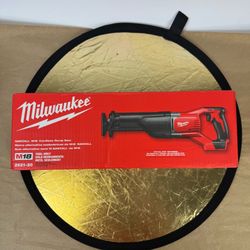 New in the box 2621-20 Milwaukee M18 Sawzall Cordless Reciprocating Saw (no battery included) in original box
