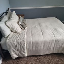 FREE!!! - Full Size Bed with Frame and Mattress and Dresser/TV Stand - FREE!!!