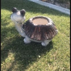 New Flower Pots Made Out Of Resin 