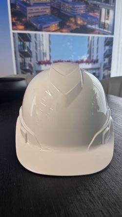50 NEW White Pyramex Construction Hard Hats – Bulk Lot
