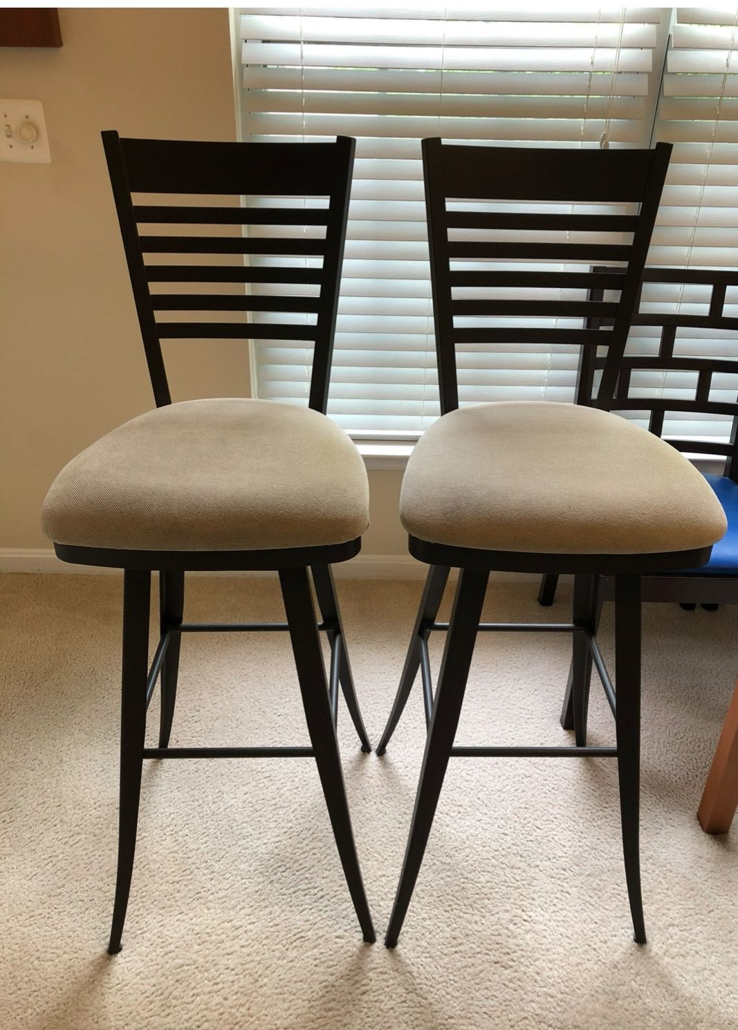 Swivel Bar stools 