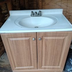 Bathroom Vanity W Sink