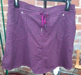 KUHL Women's Moisture-wicking, Heather edited Plum Lined Skort - Size Medium